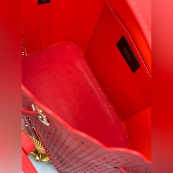 🆕 FURLA 🧿 NWOT Constanza Laser Cut Drawstring Bucket Bag, Red Leather - Picture 11 of 16